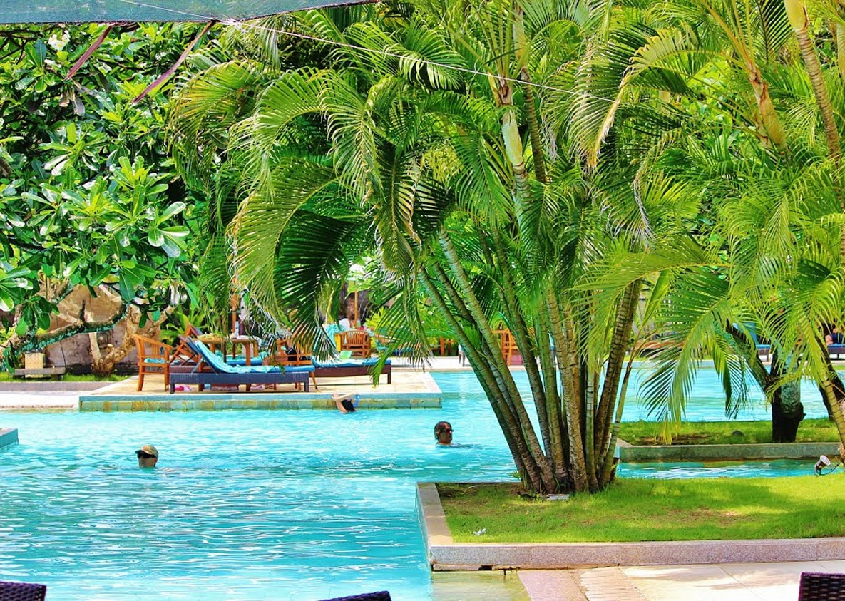Nusa Dua Hotel Pool View| Putubali spa home care 